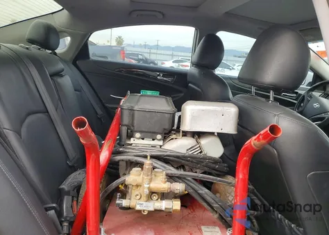 2013 Hyundai Sonata Se z USA, uszkodzony, nr VIN 5NPEC4AC9DH722685